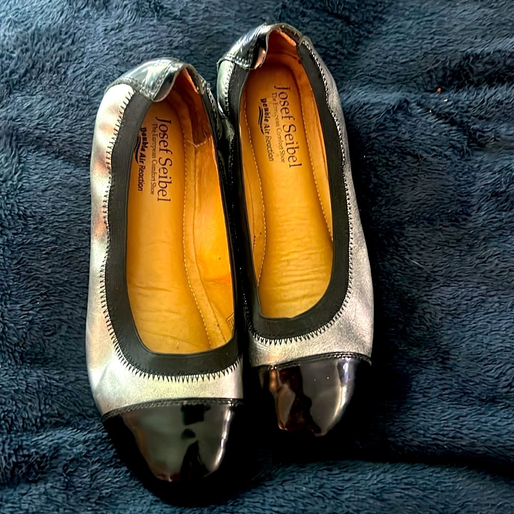 Josef seibel flats 37 w 7